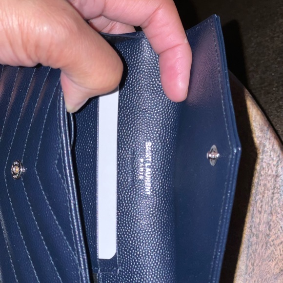 SAINT LAURENT MATELASSÉ SMALL ENVELOPE WALLET - Picture 2 of 5